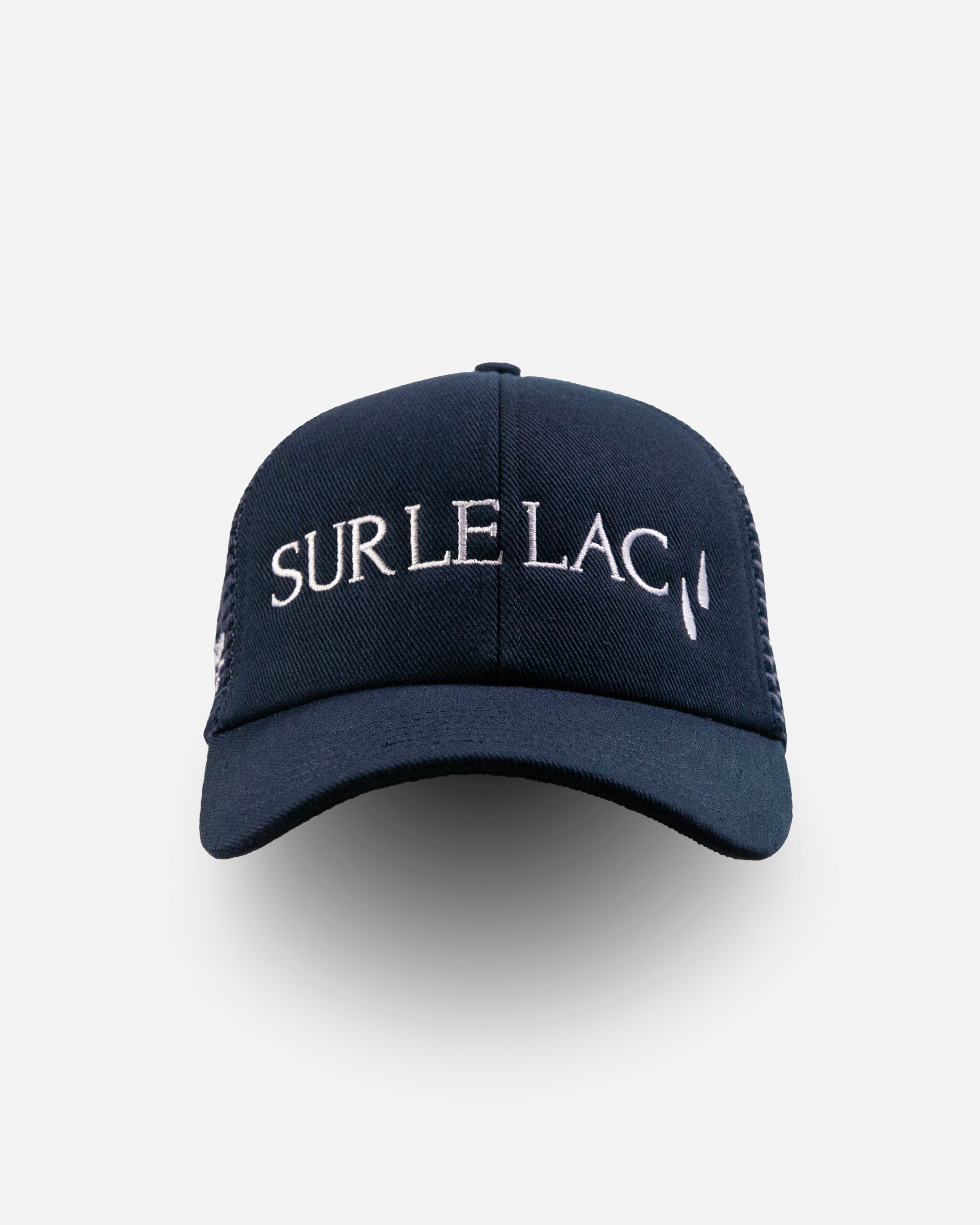 Swan Tears Hat 2.0 – Sur Le Lac